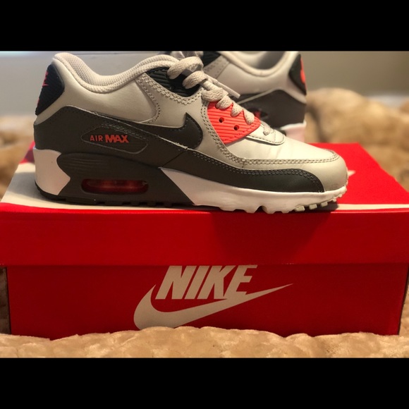 NIKE AIR MAX 90 - Picture 3 of 6